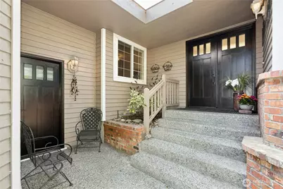 24311 SE 41st Place #10, Sammamish, WA 98029 - Photo 5