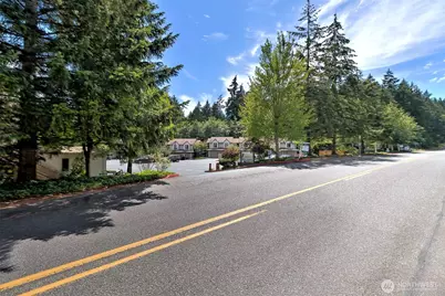 4701 NW Walgren Drive #204, Silverdale, WA 98383 - Photo 3