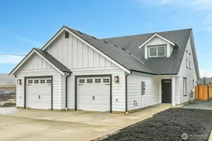 3712 NE 127 Dr NE, Lake Stevens, WA 98258 - Photo 1