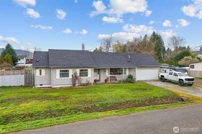 209 8th Avenue N, Algona, WA 98001 - Photo 1