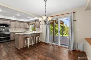 10617 189th Ave E, Bonney Lake, WA 98391 - Photo 9