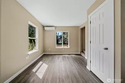 10208 McKinley Avenue E, Tacoma, WA 98445 - Photo 5