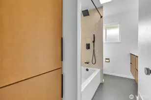 9101 Tacoma Ave S, Tacoma, WA 98444 - Photo 9