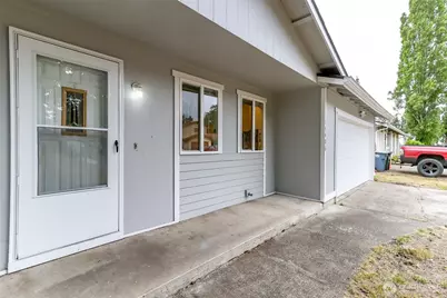 15406 11th Avenue Ct E, Tacoma, WA 98445 - Photo 5