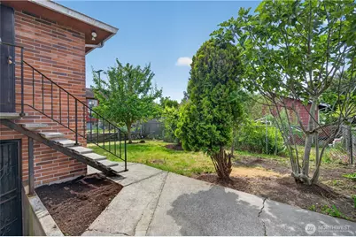 2715 22nd Avenue S, Seattle, WA 98144 - Photo 3