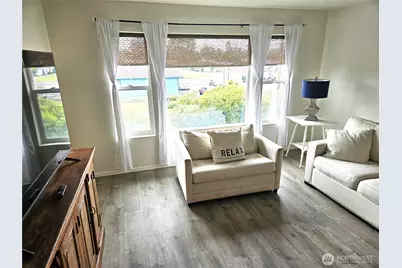 1515 Ocean Beach Boulevard #202, Long Beach, WA 98631 - Photo 11