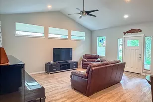 2252 W Rosecrans Ct, Port Townsend, WA 98368 - Photo 5