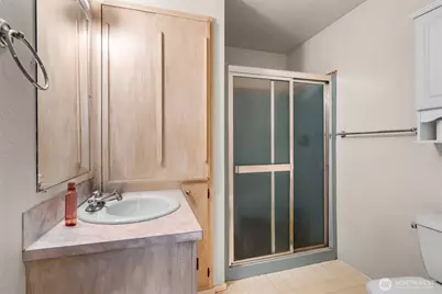 10905 138th Avenue SE, Rainier, WA 98576 - Photo 7
