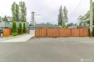 9610 Oak Ln SW, Lakewood, WA 98499 - Photo 5