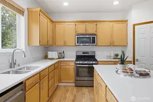 14717 Madison Way, Lynnwood, WA 98087 - Photo 13