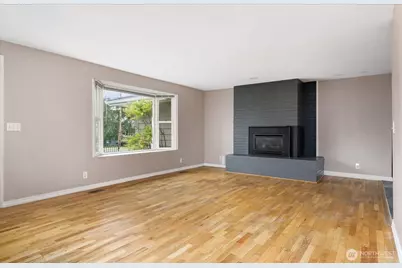 672 SE 4th Avenue, Oak Harbor, WA 98277 - Photo 5