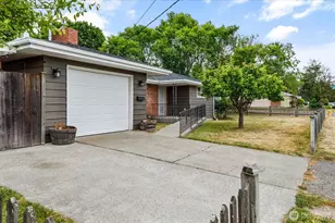 672 SE 4th Ave, Oak Harbor, WA 98277 - Photo 35