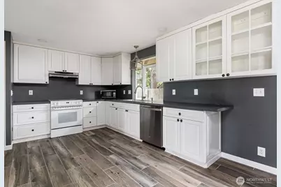 672 SE 4th Avenue, Oak Harbor, WA 98277 - Photo 15