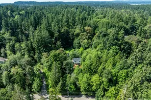 7605 NE Hidden Cove Rd, Bainbridge Island, WA 98110 - Photo 23