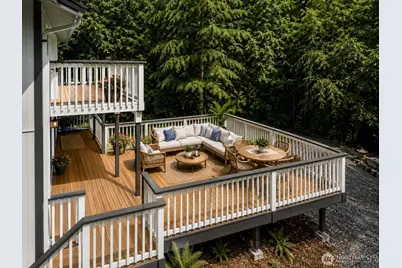 7605 NE Hidden Cove Rd, Bainbridge Island, WA 98110 - Photo 15