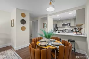 8800 20th Ave NE, Seattle, WA 98115 - Photo 5