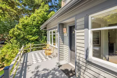 108 N 57th Street, Seattle, WA 98103 - Photo 3