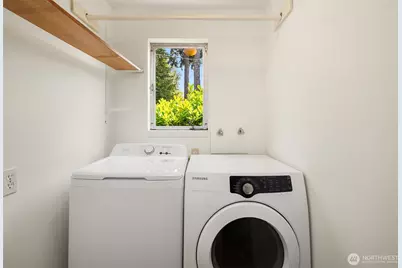 108 N 57th Street, Seattle, WA 98103 - Photo 17