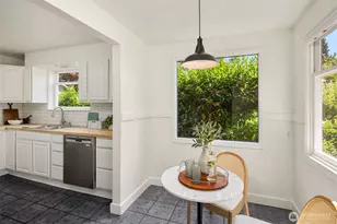 108 N 57th St, Seattle, WA 98103 - Photo 13