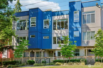 12120 76th Way NE #2, Kirkland, WA 98034 - Photo 1