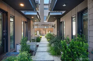 6313 9th Ave NE, Seattle, WA 98115 - Photo 3