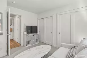 6313 9th Ave NE, Seattle, WA 98115 - Photo 7