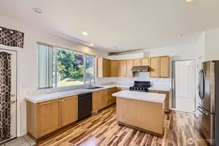 24036 SE 10th Ct, Sammamish, WA 98075 - Photo 11