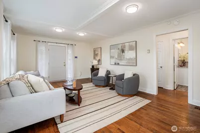610 N 125th Street, Seattle, WA 98133 - Photo 5