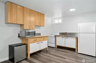 9520 2nd Ave NW, Seattle, WA 98117 - Photo 17