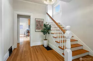 1715 E Mercer St, Seattle, WA 98112 - Photo 3