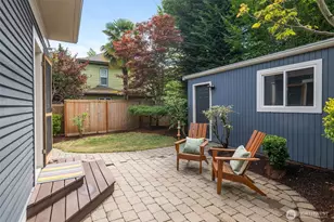 1715 E Mercer St, Seattle, WA 98112 - Photo 17