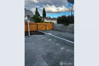 3202 S 66th St, Tacoma, WA 98409 - Photo 9