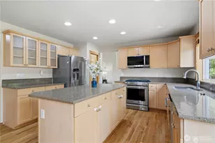 11902 SE 277th St, Kent, WA 98030 - Photo 3