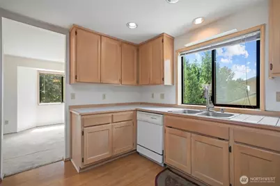 7030 67th Place NE, Marysville, WA 98270 - Photo 13