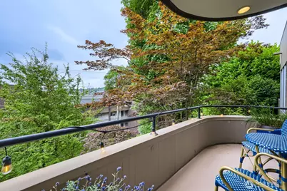 2134 Waverly Place N #103, Seattle, WA 98109 - Photo 13