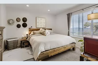 2134 Waverly Place N #103, Seattle, WA 98109 - Photo 9