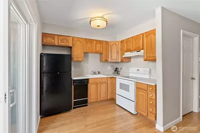 7703 11 Avenue SW, Seattle, WA 98106 - Photo 11