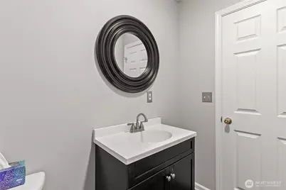 7703 11 Avenue SW, Seattle, WA 98106 - Photo 9