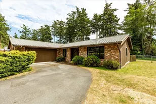 2047 Pine Wood Way, Oak Harbor, WA 98277 - Photo 35
