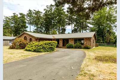 2047 Pine Wood Way, Oak Harbor, WA 98277 - Photo 1
