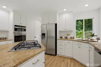 21339 NE 97th Place, Redmond, WA 98053 - Photo 13
