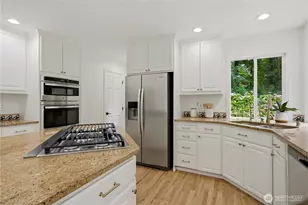 21339 NE 97th Pl, Redmond, WA 98053 - Photo 13