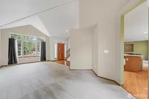 19810 11th St E, Lake Tapps, WA 98391 - Photo 3