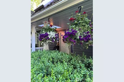 648 Lake Sammamish Lane NE, Bellevue, WA 98008 - Photo 5