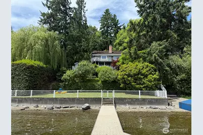 648 Lake Sammamish Lane NE, Bellevue, WA 98008 - Photo 1