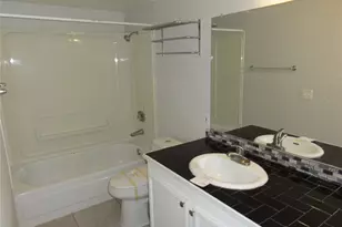 11520 SE 175th St, Renton, WA 98058 - Photo 9