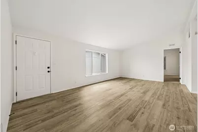 9421 21st Avenue E, Tacoma, WA 98445 - Photo 3
