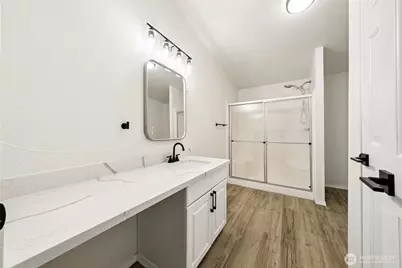 9421 21st Avenue E, Tacoma, WA 98445 - Photo 13