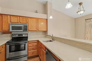 202 Mountain Park Blvd, Issaquah, WA 98027 - Photo 3