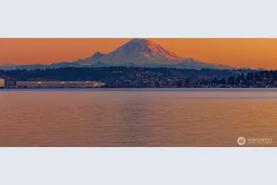 8001 West Mercer Street, Mercer Island, WA 98040 - Photo 9